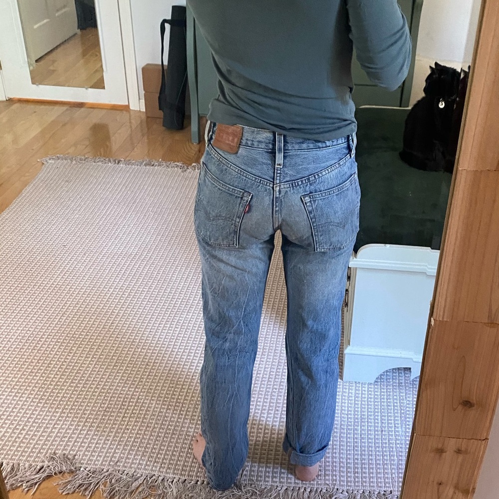 Levi’s 501 original fit size 24